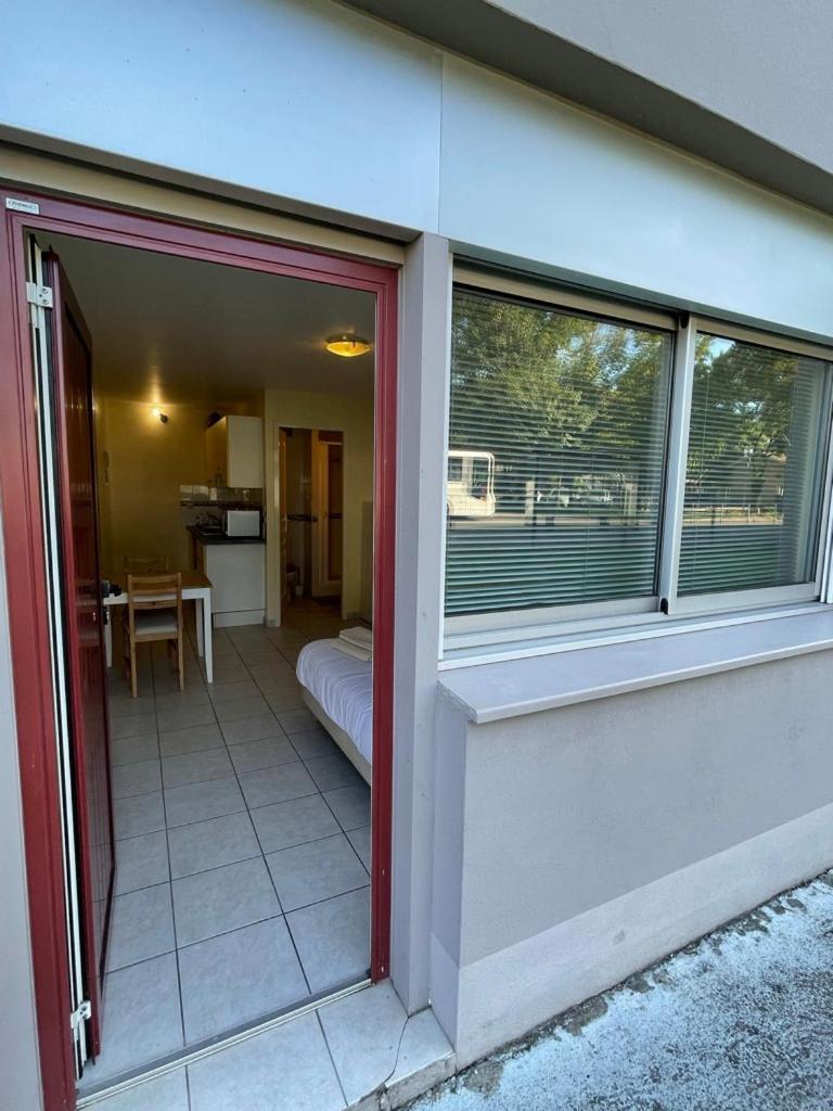 Appartement Ou Studio En Hyper Centre, Pour La Plage Et La Rue Pietonne Il Suffit De Traverser La Rue , Voir La Photo Principale Andernos-les-Bains Exteriör bild