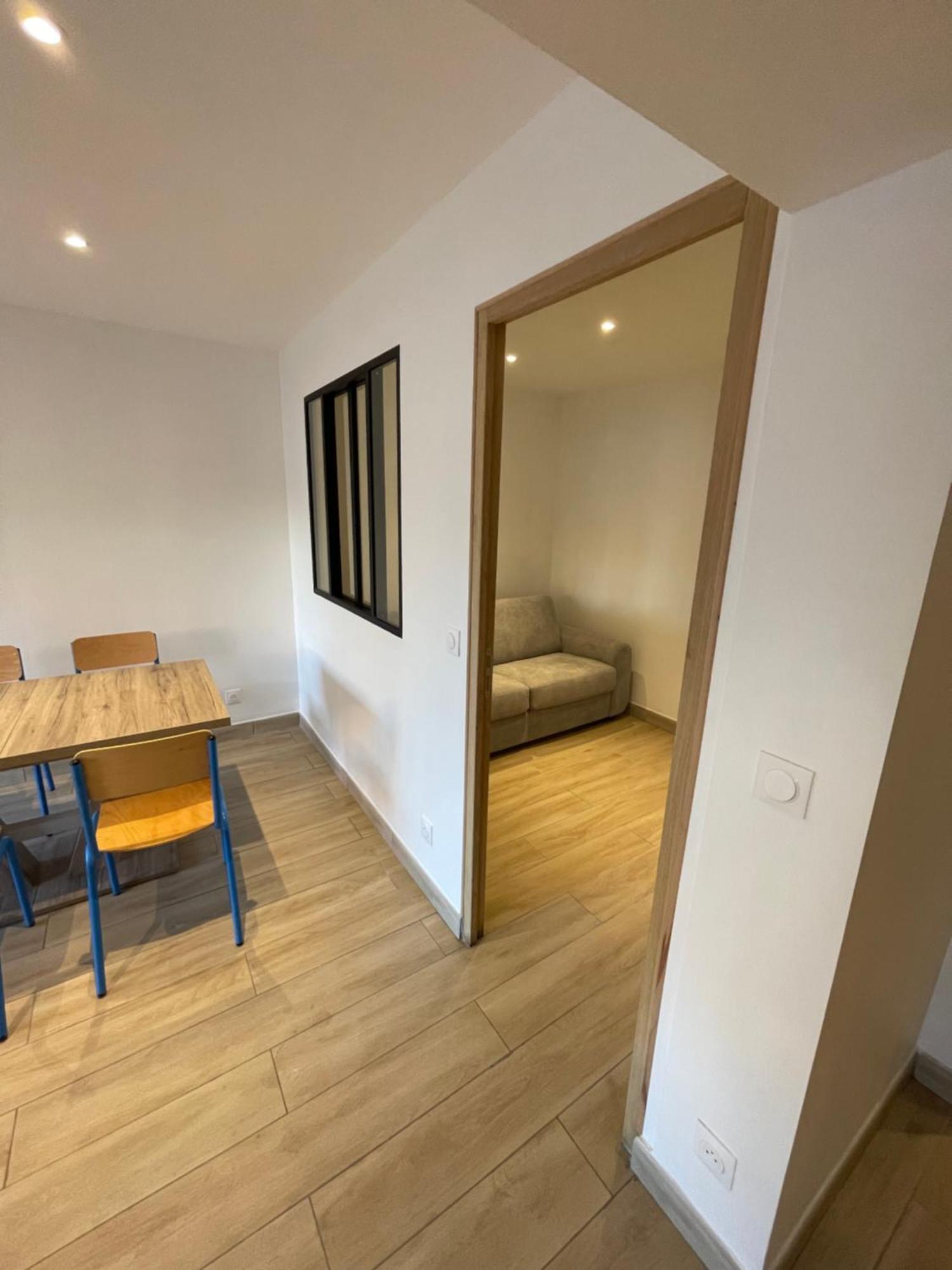 Appartement Ou Studio En Hyper Centre, Pour La Plage Et La Rue Pietonne Il Suffit De Traverser La Rue , Voir La Photo Principale Andernos-les-Bains Exteriör bild