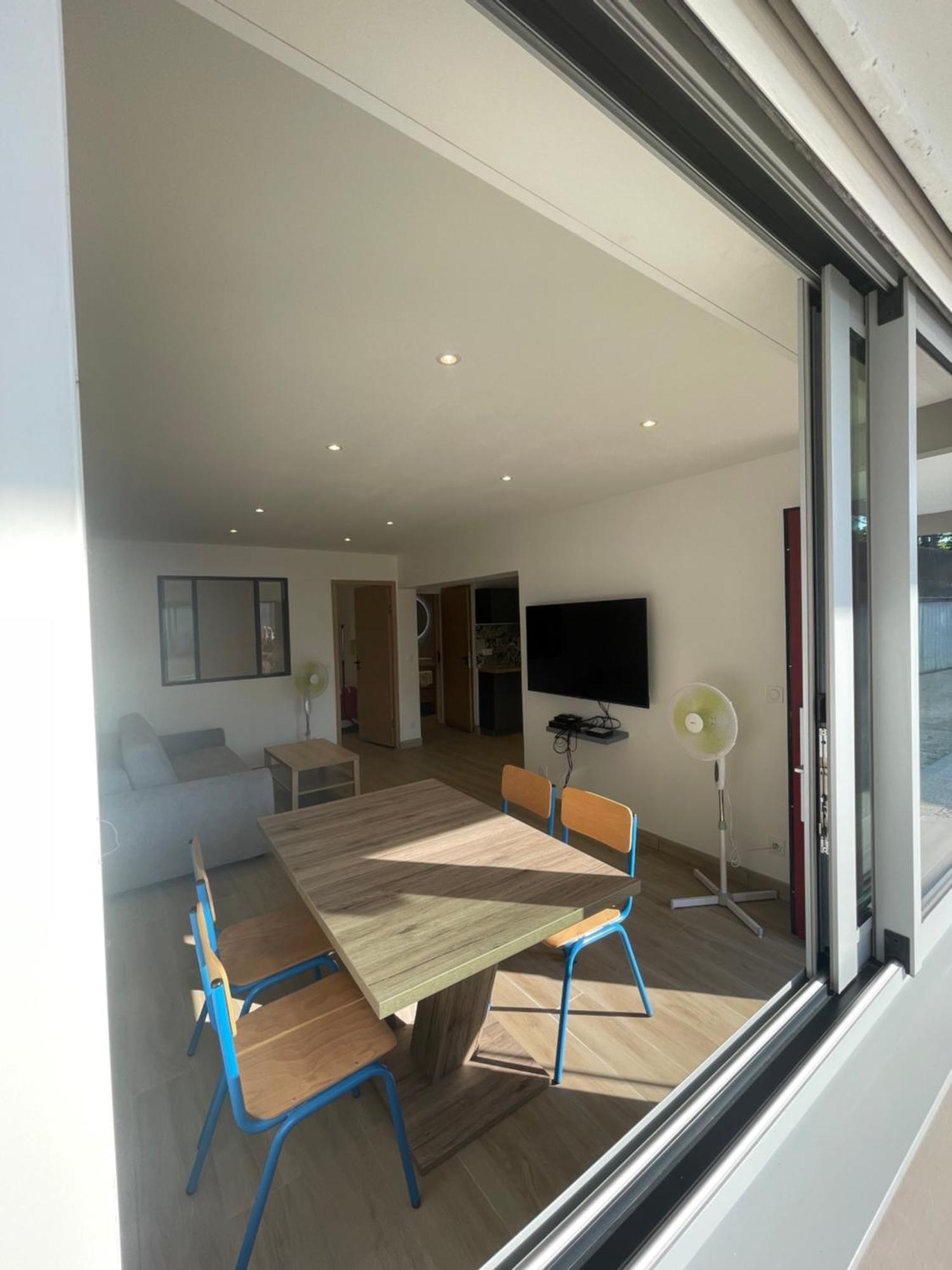 Appartement Ou Studio En Hyper Centre, Pour La Plage Et La Rue Pietonne Il Suffit De Traverser La Rue , Voir La Photo Principale Andernos-les-Bains Exteriör bild