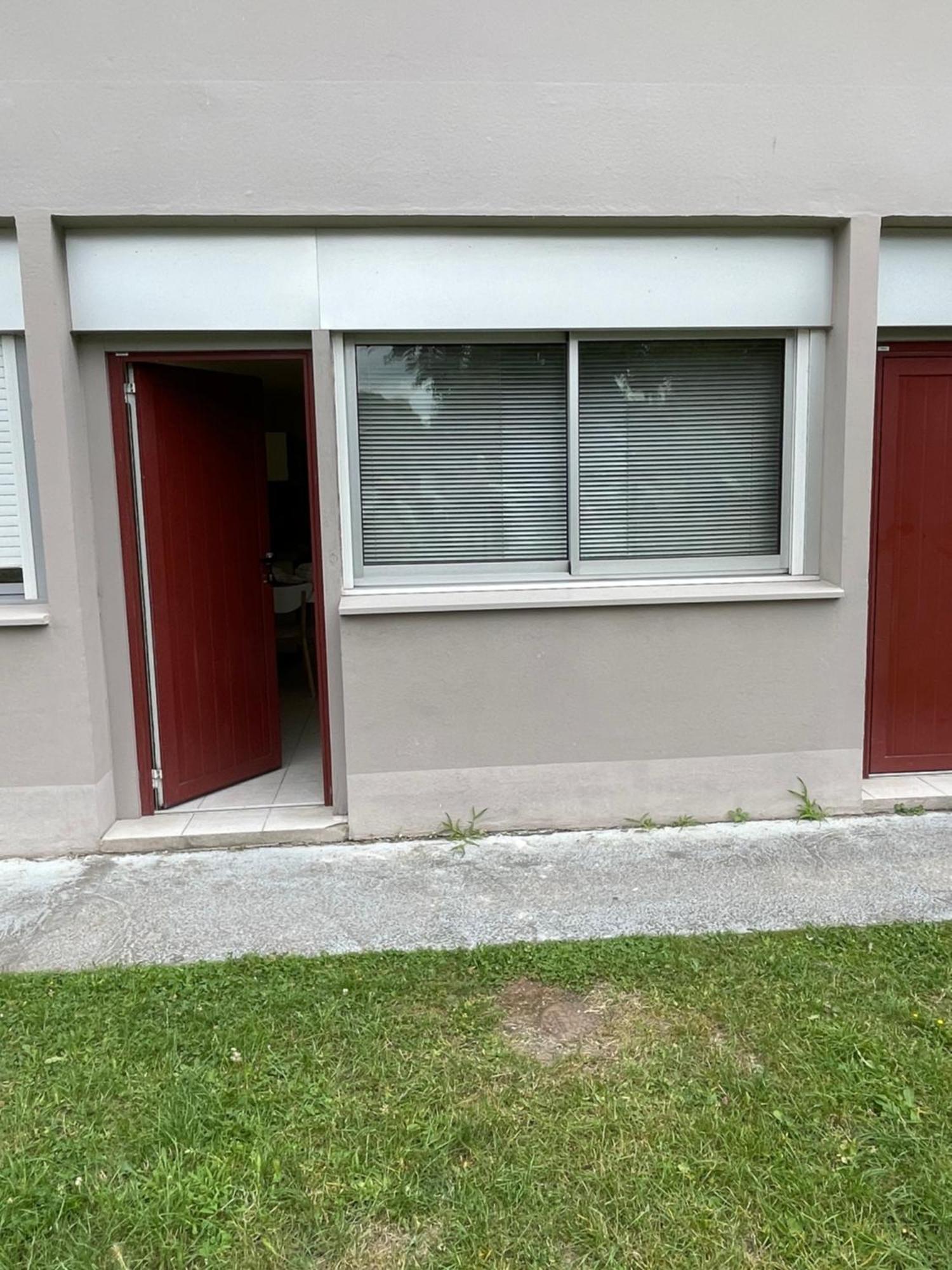 Appartement Ou Studio En Hyper Centre, Pour La Plage Et La Rue Pietonne Il Suffit De Traverser La Rue , Voir La Photo Principale Andernos-les-Bains Exteriör bild